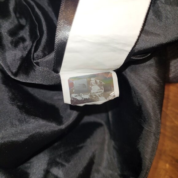 The North Face Millerton Rain Weatherproof Jacket - Picture 11 of 11